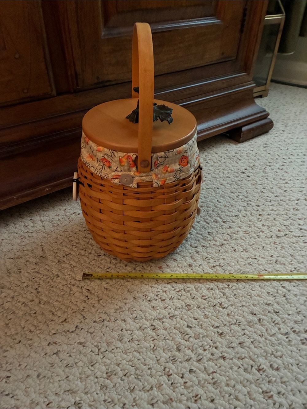 Longaberger Pumpkin Basket with Orange and Tan Candy Corn Liner - Picture 15 of 16